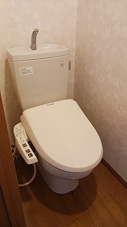 ֍