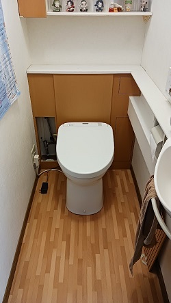 ֍